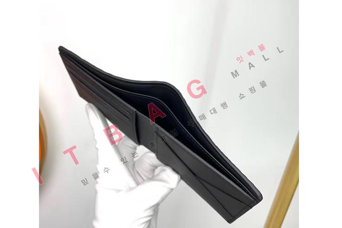 ̺ M69037
