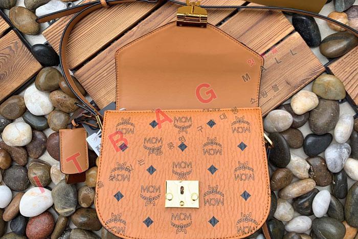 MCM   M83004-2