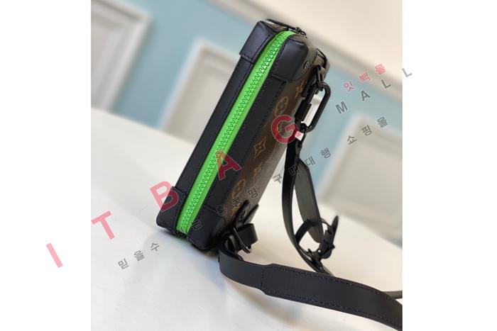 ̺   M80222  