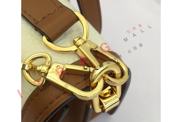 ̺    M44391-2 