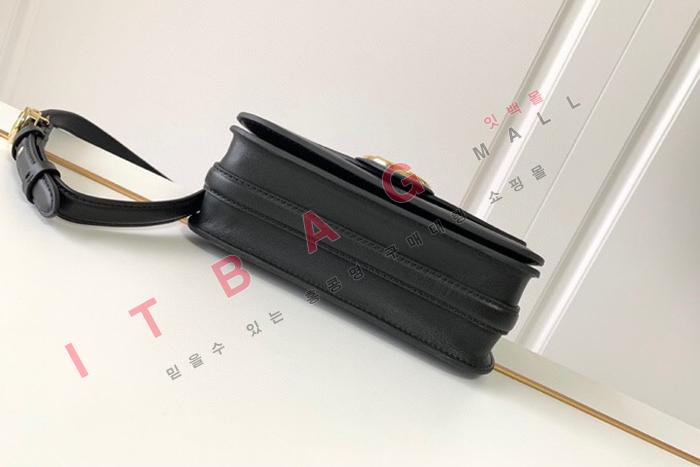 ̺      M55948  