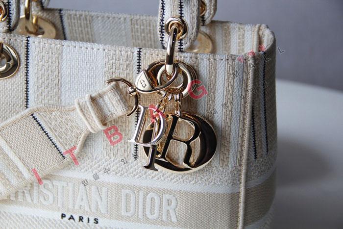  ̵ ̵  DR90162