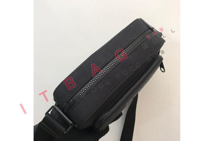   ī޶  BU70104-1