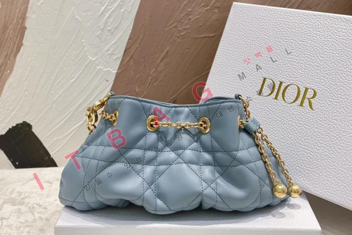   Ϲ  DR90204-1