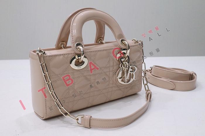   ̵  D-̹   DR90343-1