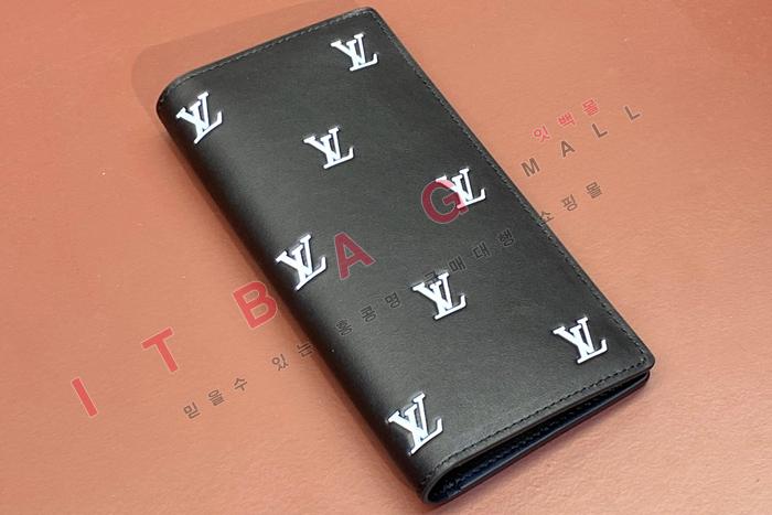 ̺ ¥    M61697-2