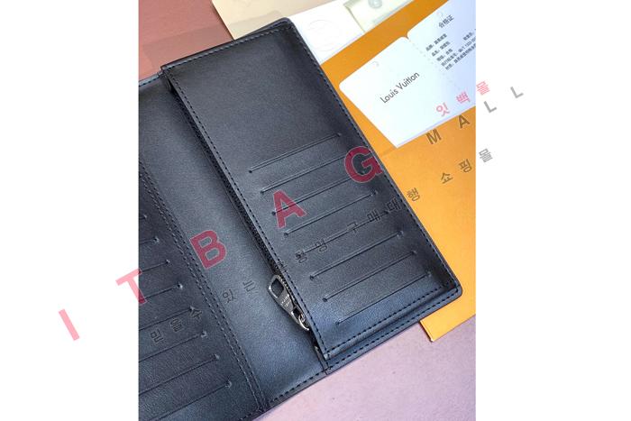 ̺ ¥    M61697-2