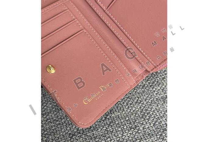  Caro Scarlet   A82373-6