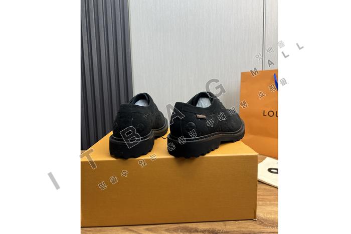 ̺    YF8133
