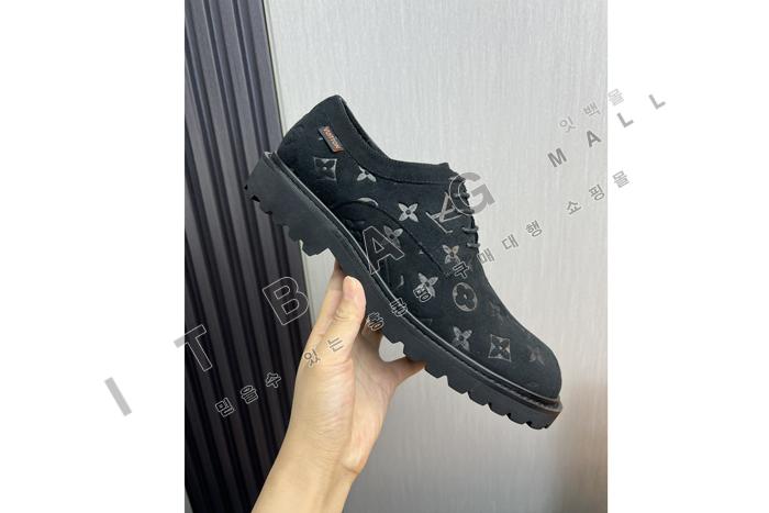 ̺    YF8133