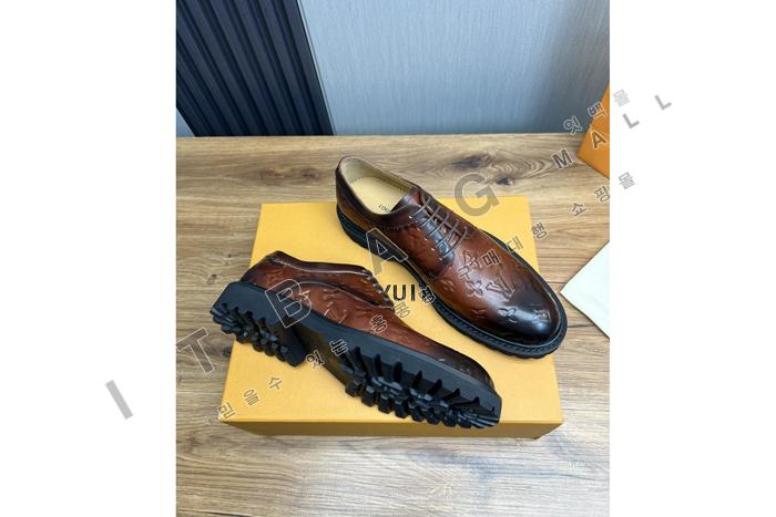 ̺   YF8134