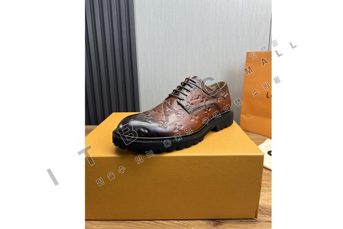̺   YF8134