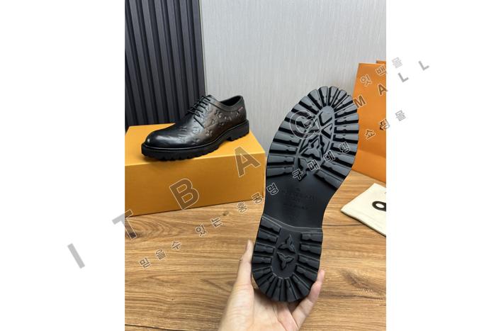 ̺   YF8134-1